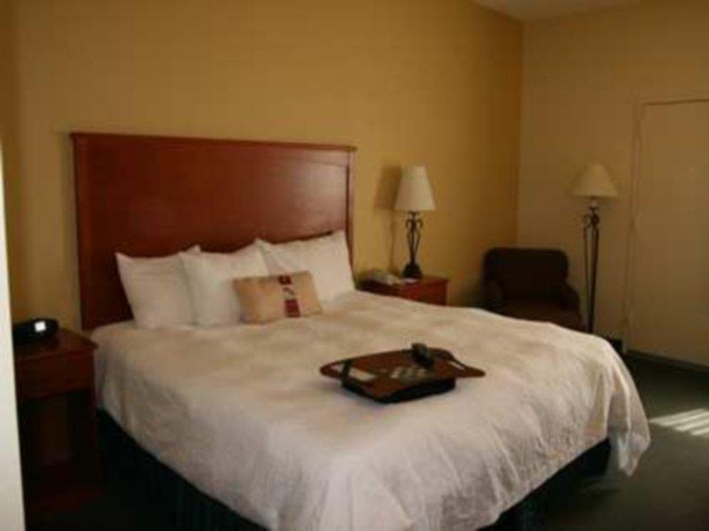 Hampton Inn & Suites Scottsdale On Shea Blvd Habitación foto